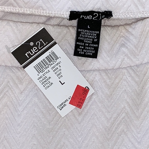 Rue21 Mini Skirt, NWT, Size Large, White - Picture 4 of 7